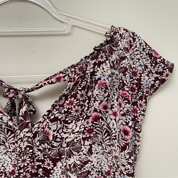 Lauren Conrad Floral Top - Picture 6 of 9